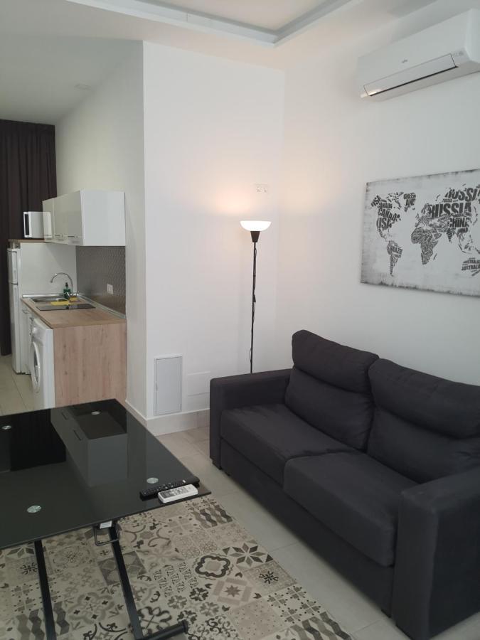 Hermoso Piso A 3 Min De La Estacion De Bus Y Tren Ave Apartment Malaga